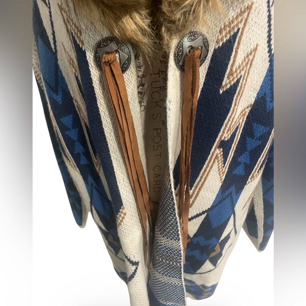 Magnolia Lane Aztec Southwest Cardigan Faux Fur Collar Fringe Boho Oversized - Picture 5 of 9